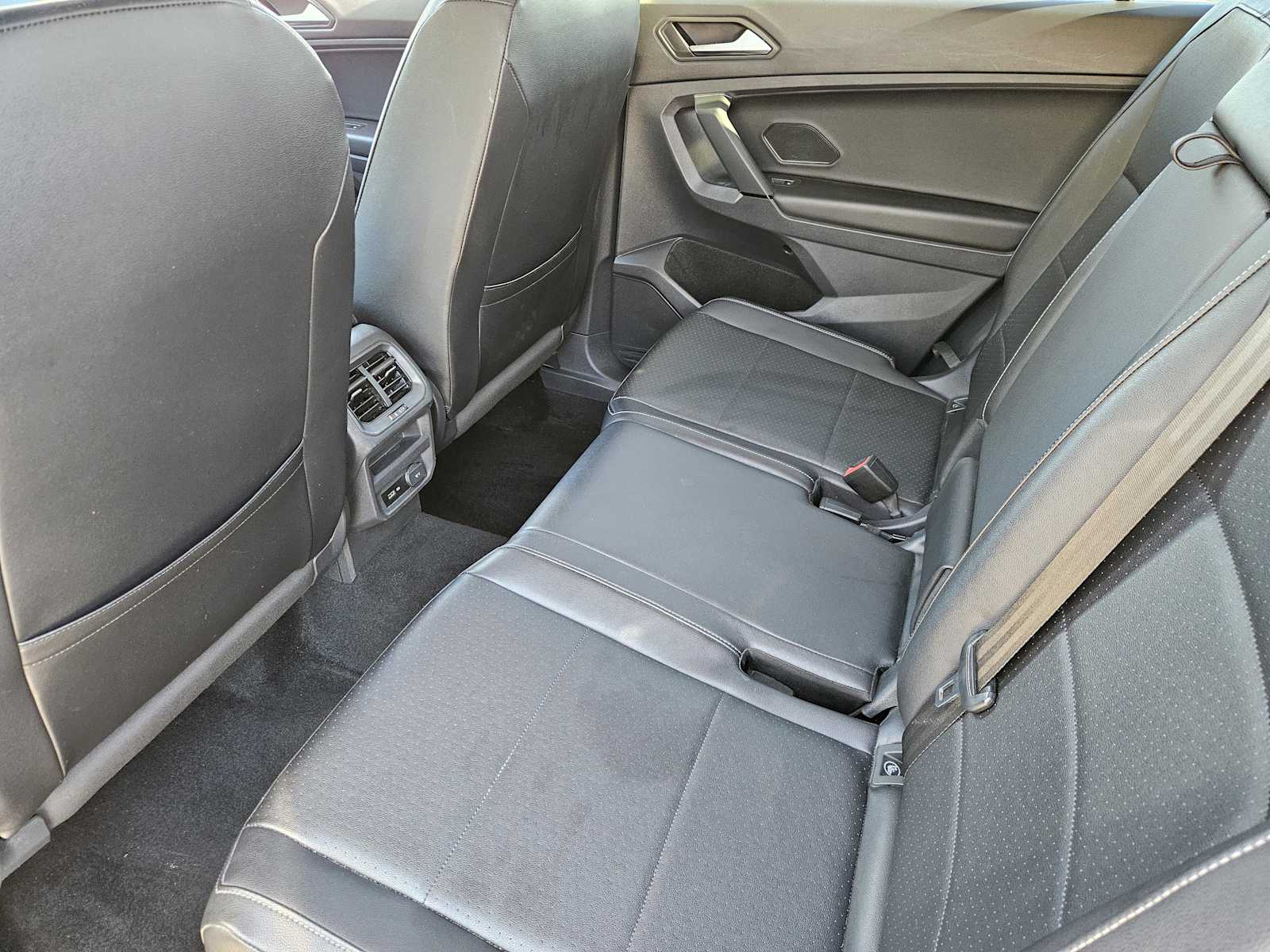 Thumbnail: 2019 Volkswagen Tiguan - 26