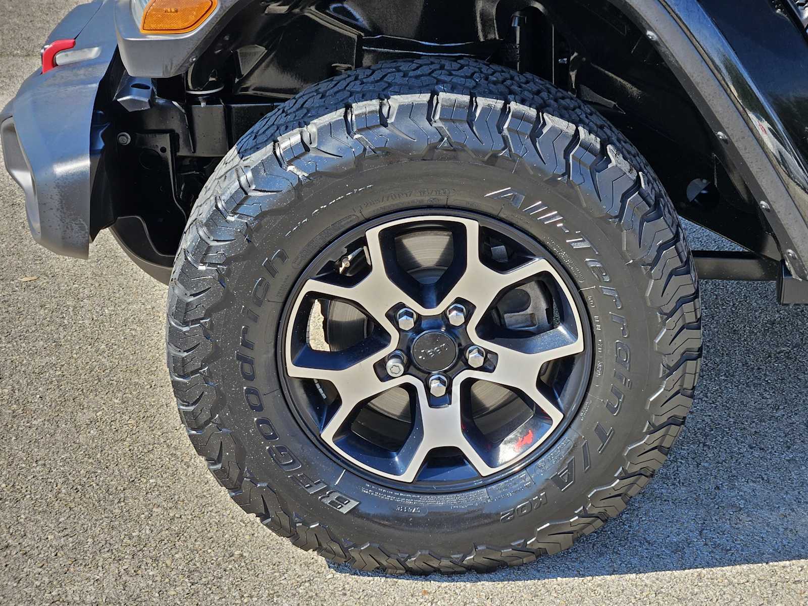 Thumbnail: 2021 Jeep Wrangler - 9