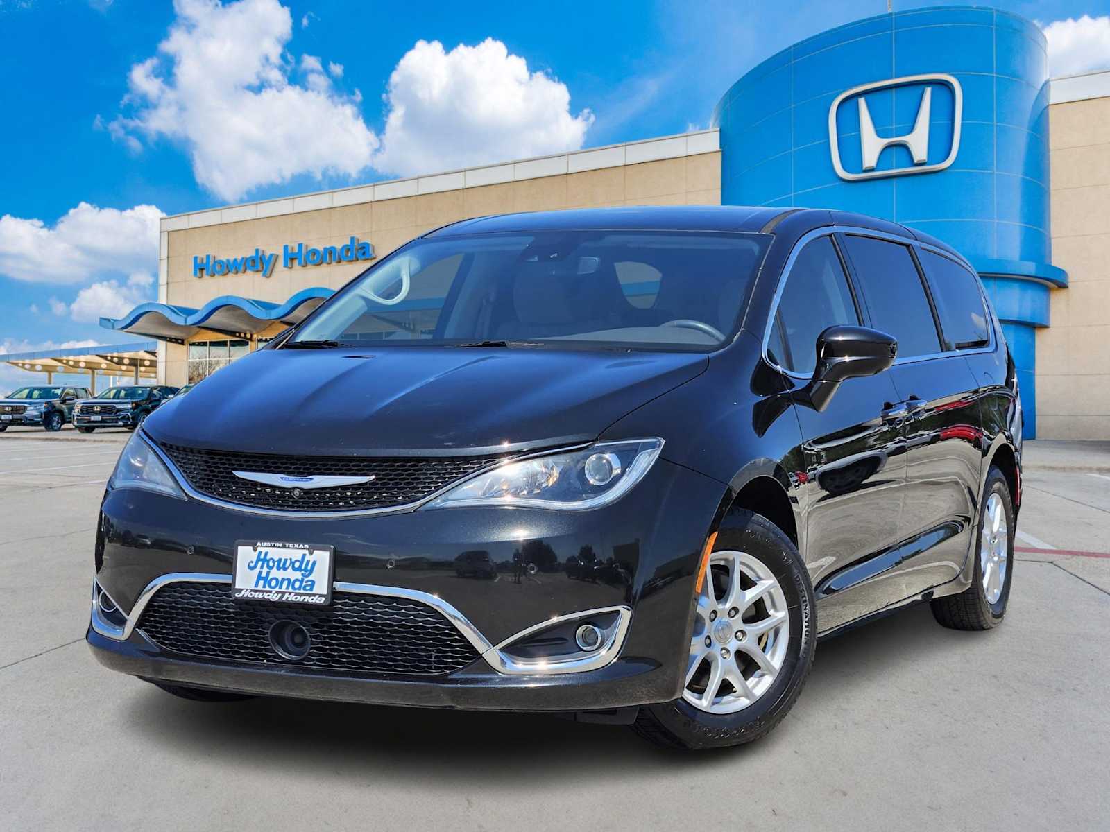 2020 Chrysler Pacifica Touring -
                  Austin, TX