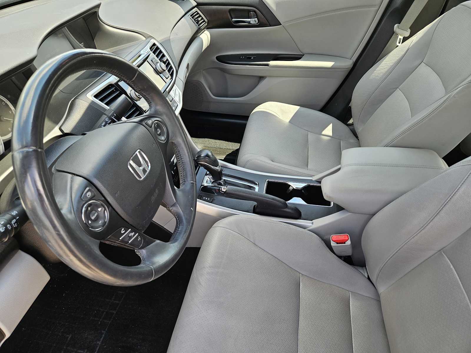 Thumbnail: 2015 Honda Accord - 13