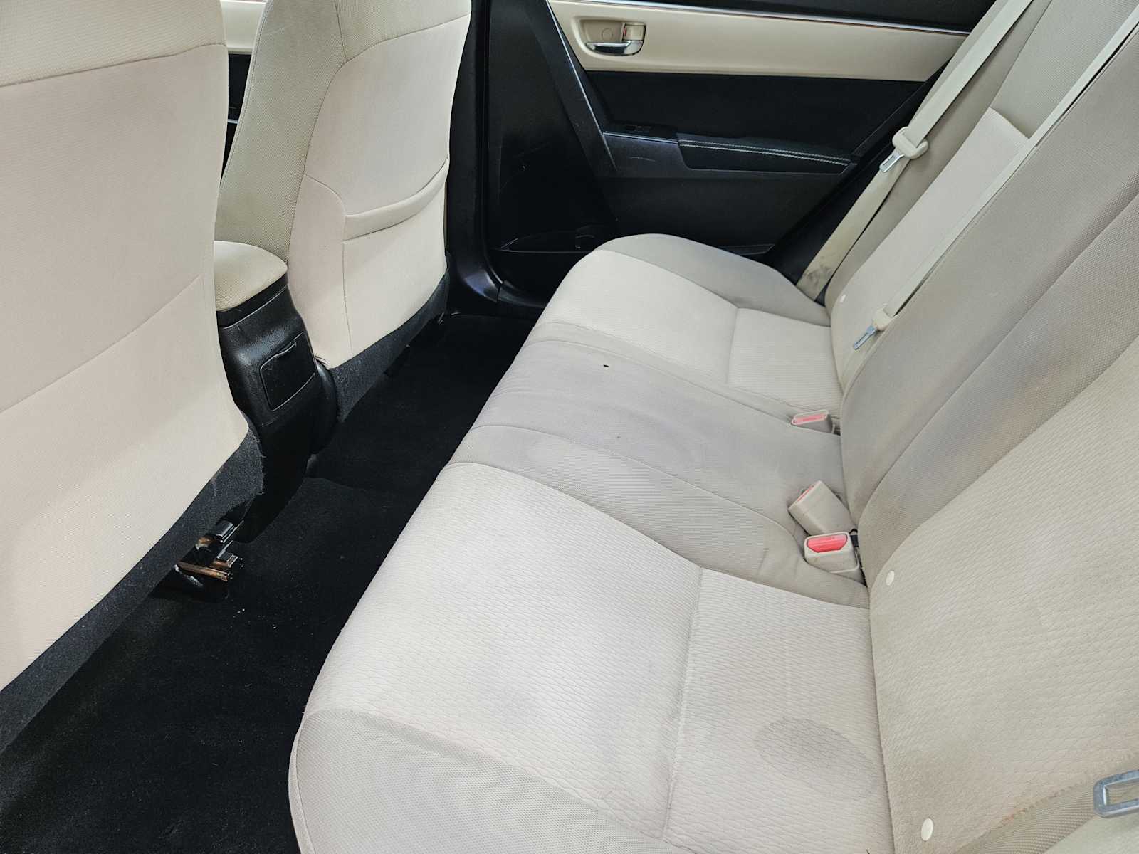 Thumbnail: 2014 Toyota Corolla - 28