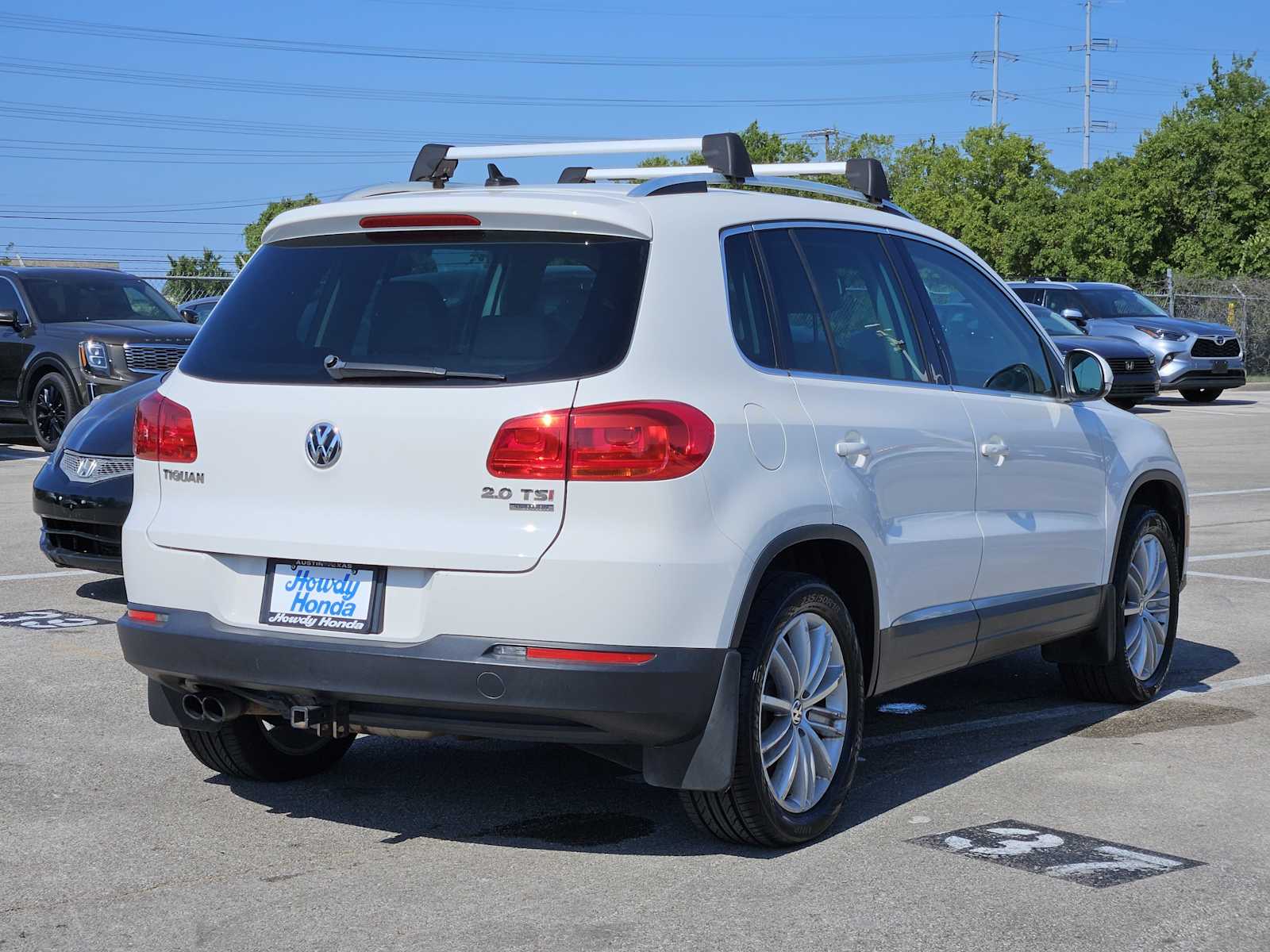 Thumbnail: 2014 Volkswagen Tiguan - 5