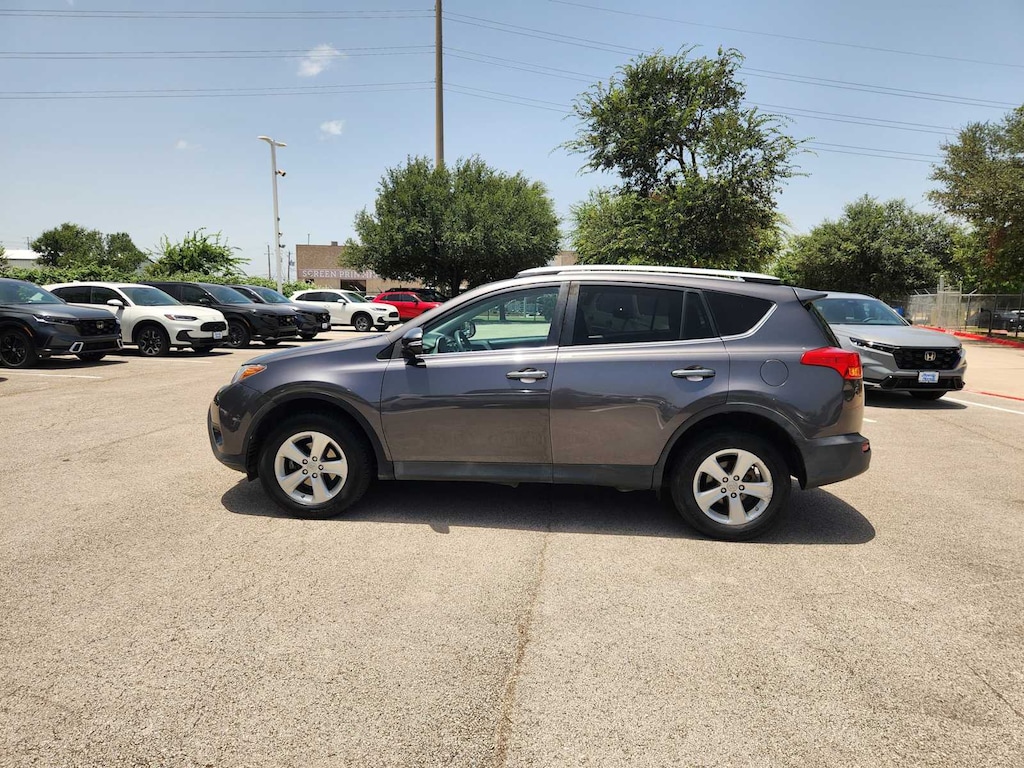 Used 2013 Toyota RAV4 XLE SUV