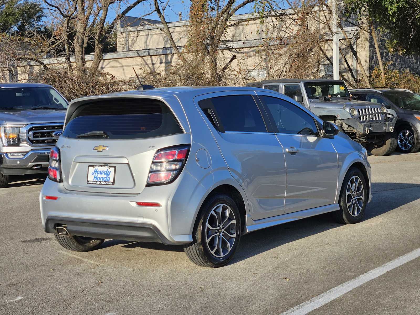 Thumbnail: 2017 Chevrolet Sonic - 6