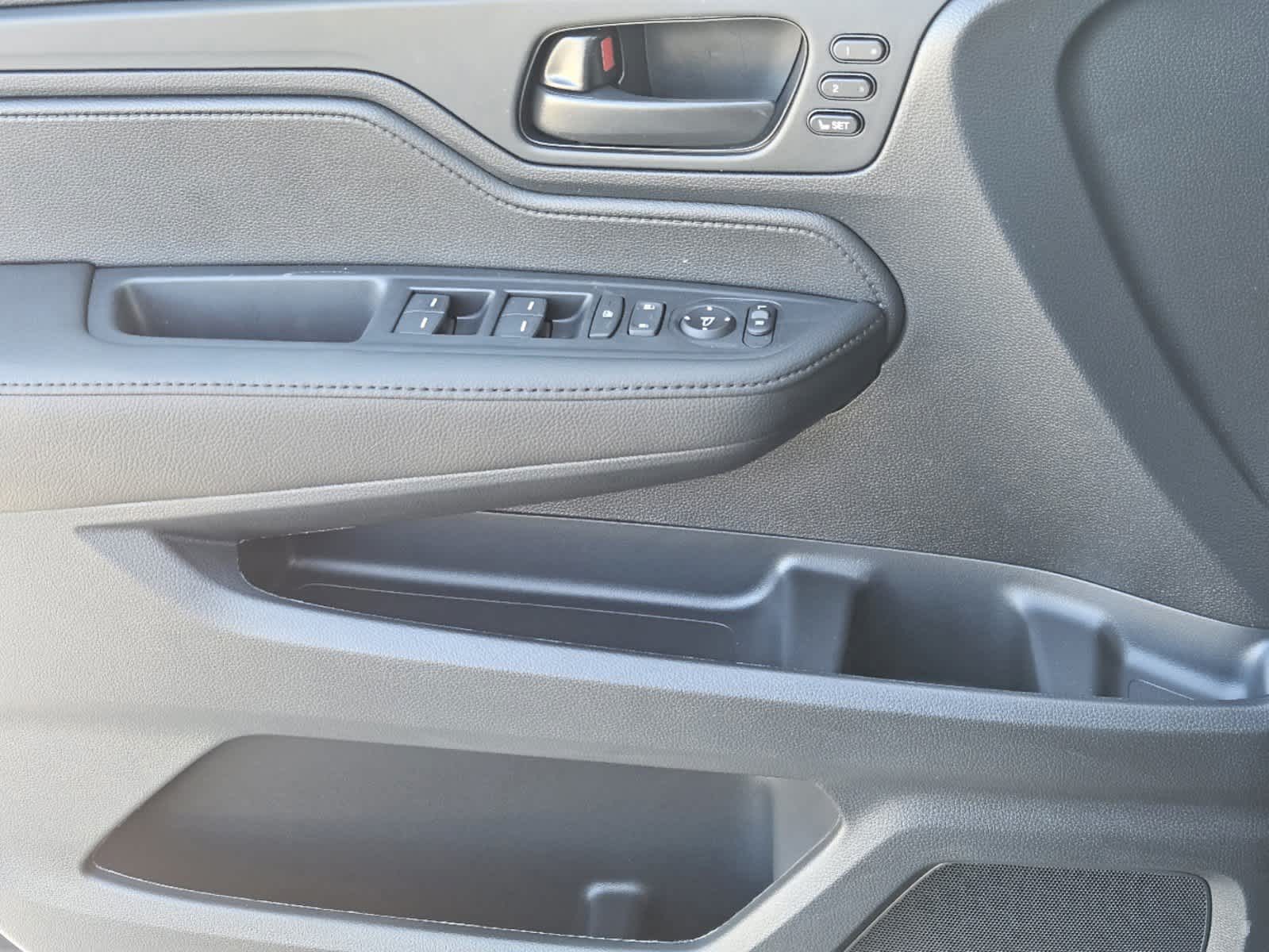 2025 Honda Odyssey EX-L 18