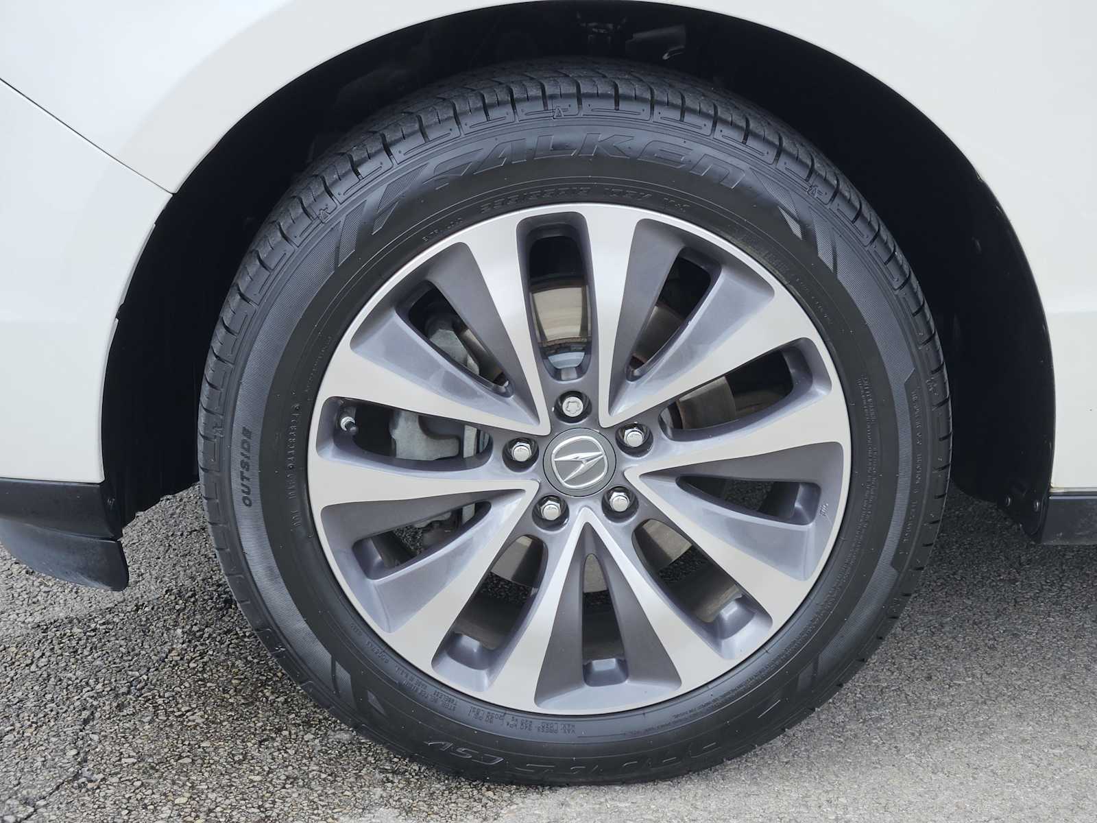 Thumbnail: 2016 Acura MDX - 9