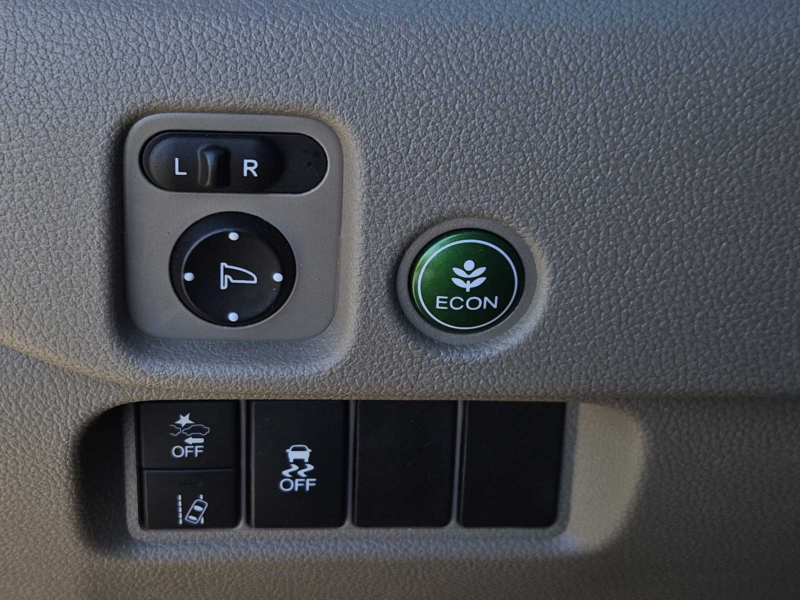 Thumbnail: 2021 Honda Pilot - 21