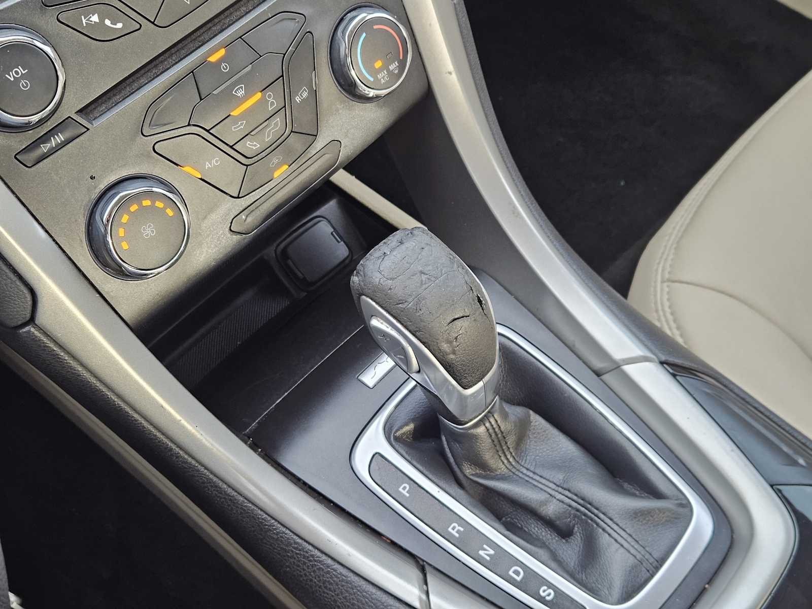 Thumbnail: 2015 Ford Fusion - 20