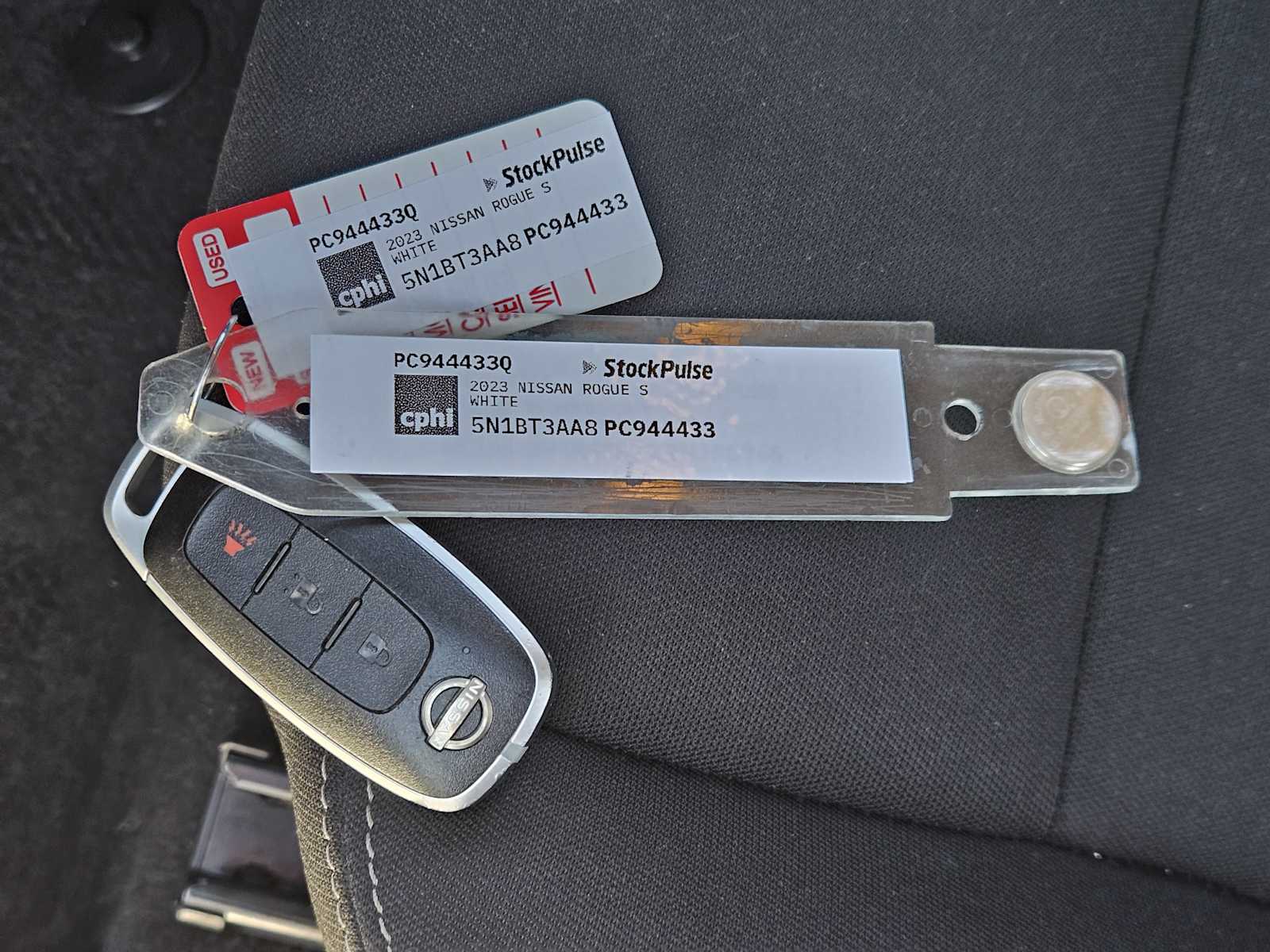 Thumbnail: 2023 Nissan Rogue - 31