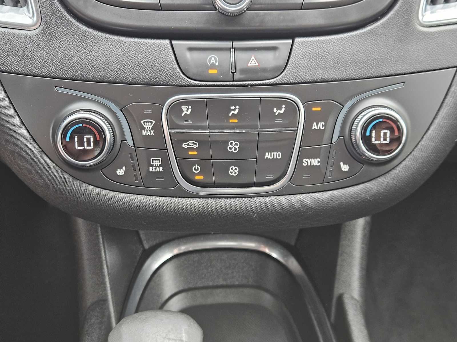 Thumbnail: 2021 Chevrolet Malibu - 19