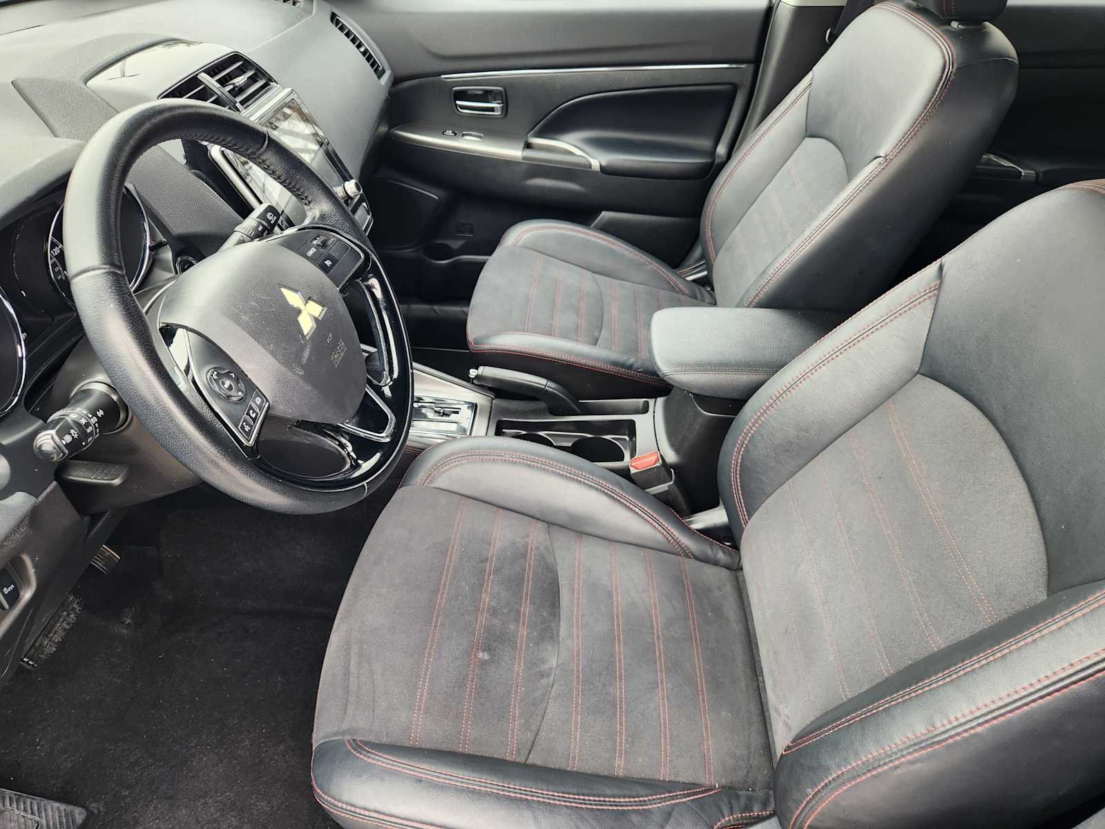 Thumbnail: 2022 Mitsubishi Outlander Sport - 13