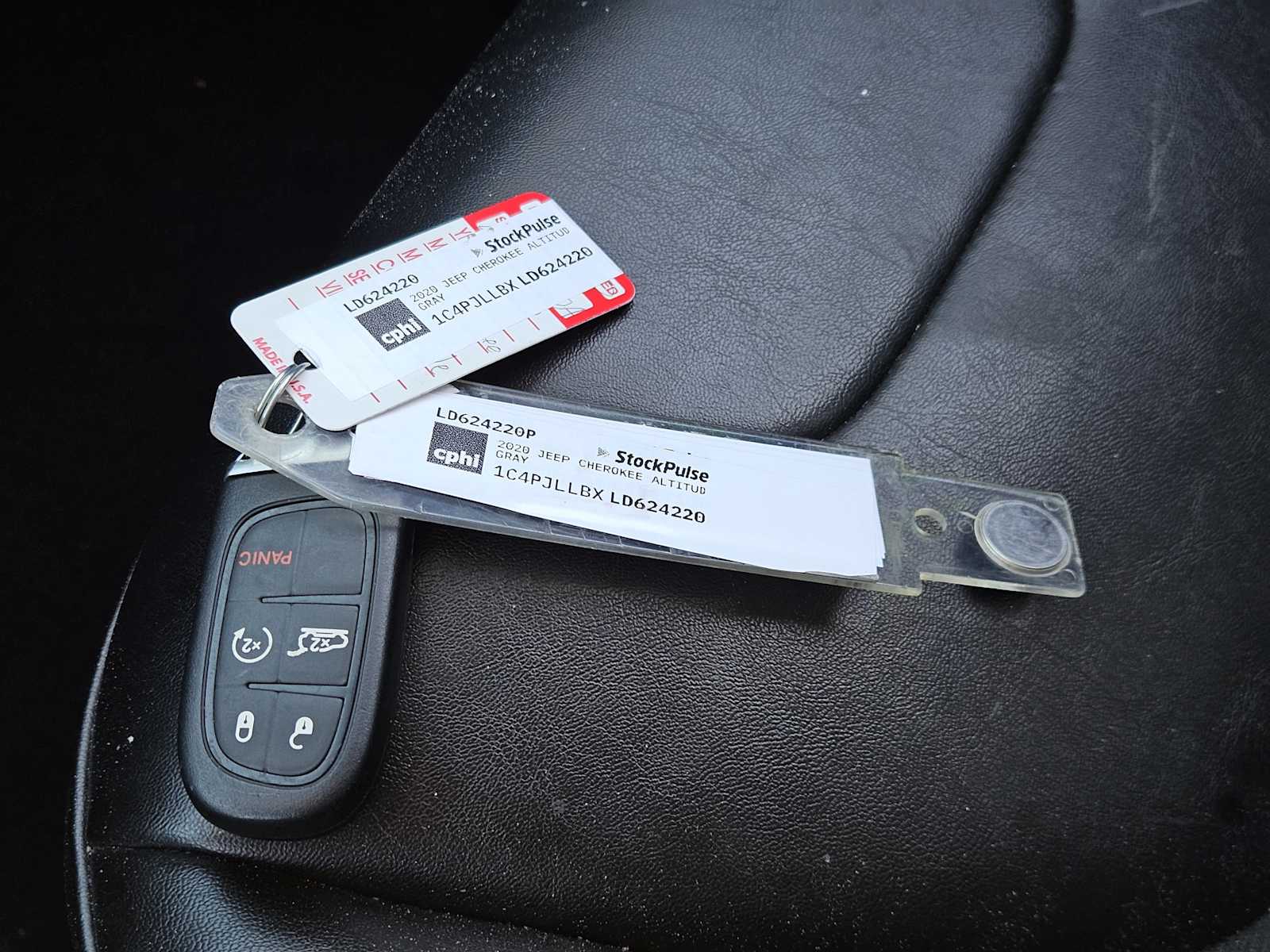 Thumbnail: 2020 Jeep Cherokee - 31