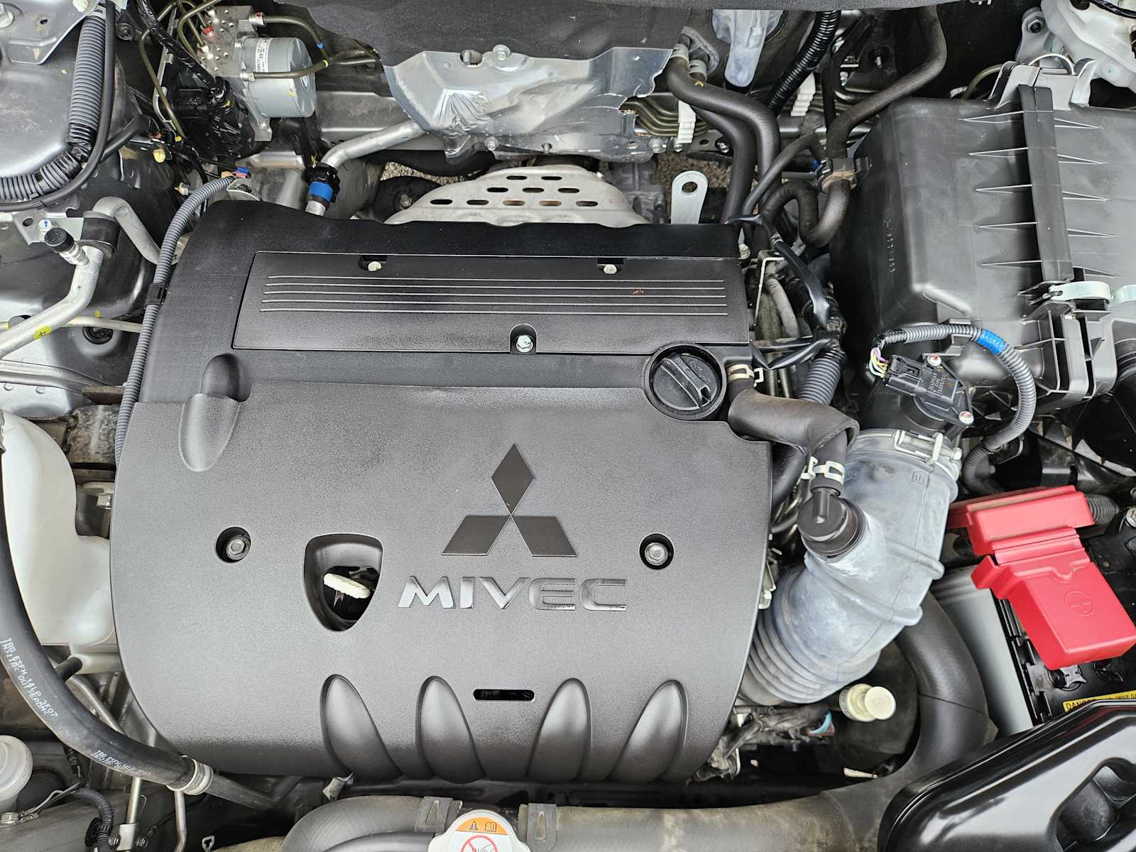 Thumbnail: 2023 Mitsubishi Outlander Sport - 28