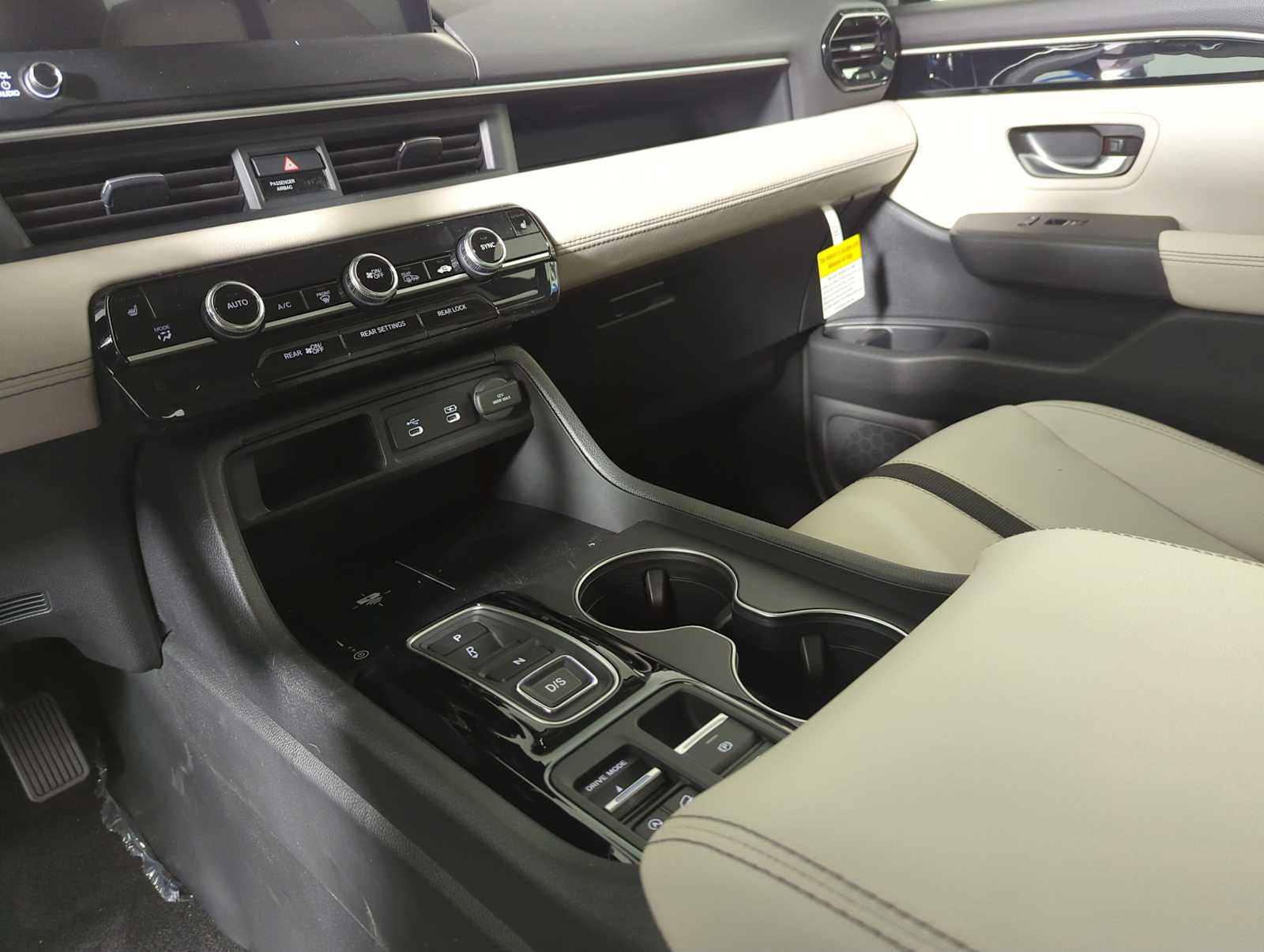 Thumbnail: 2026 Honda Pilot - 19