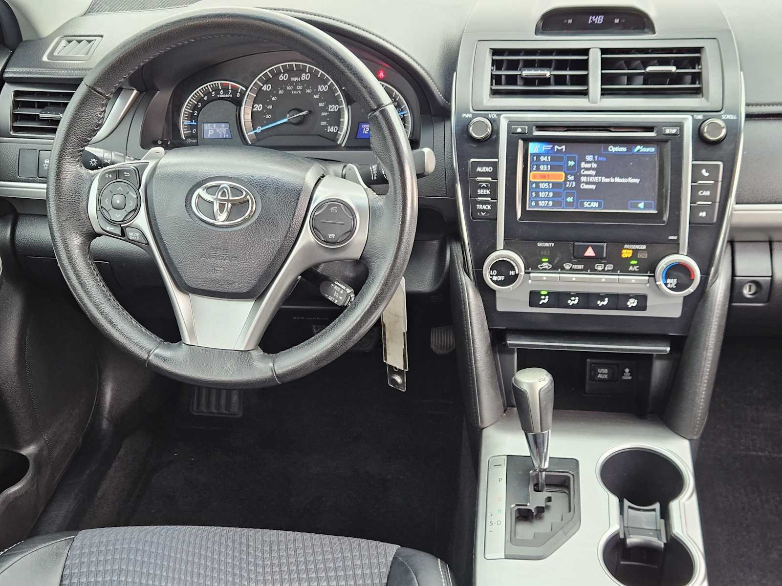 Thumbnail: 2012 Toyota Camry - 24