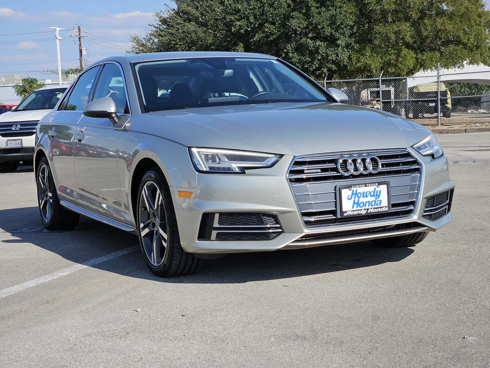 2017 Audi A4 Quattro Premium Plus photo 3