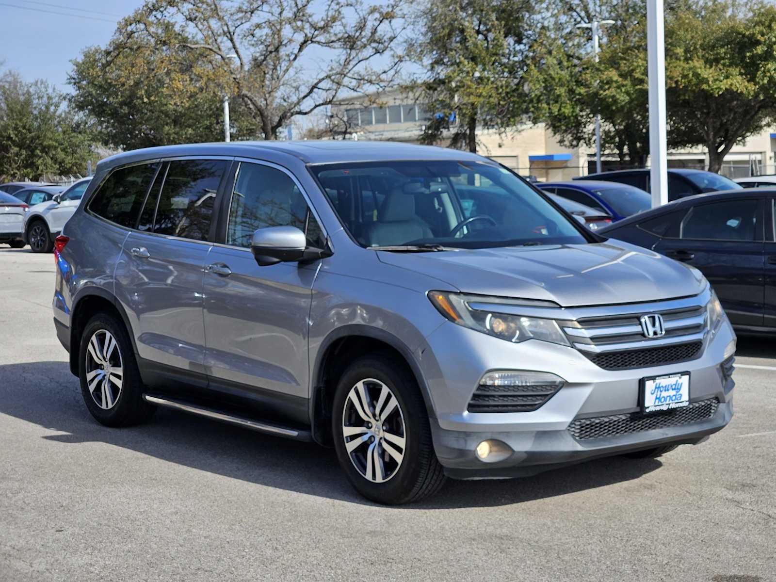 Thumbnail: 2016 Honda Pilot - 3