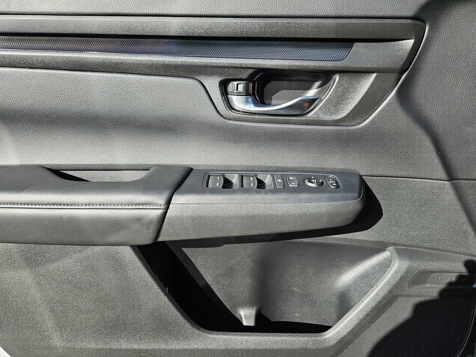 2025 Honda CR-V LX - Photo 22