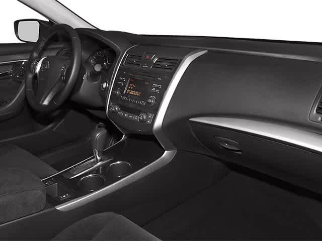 Thumbnail: 2014 Nissan Altima - 21