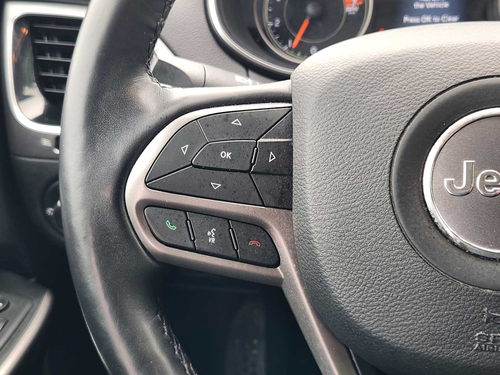 Thumbnail: 2020 Jeep Cherokee - 27