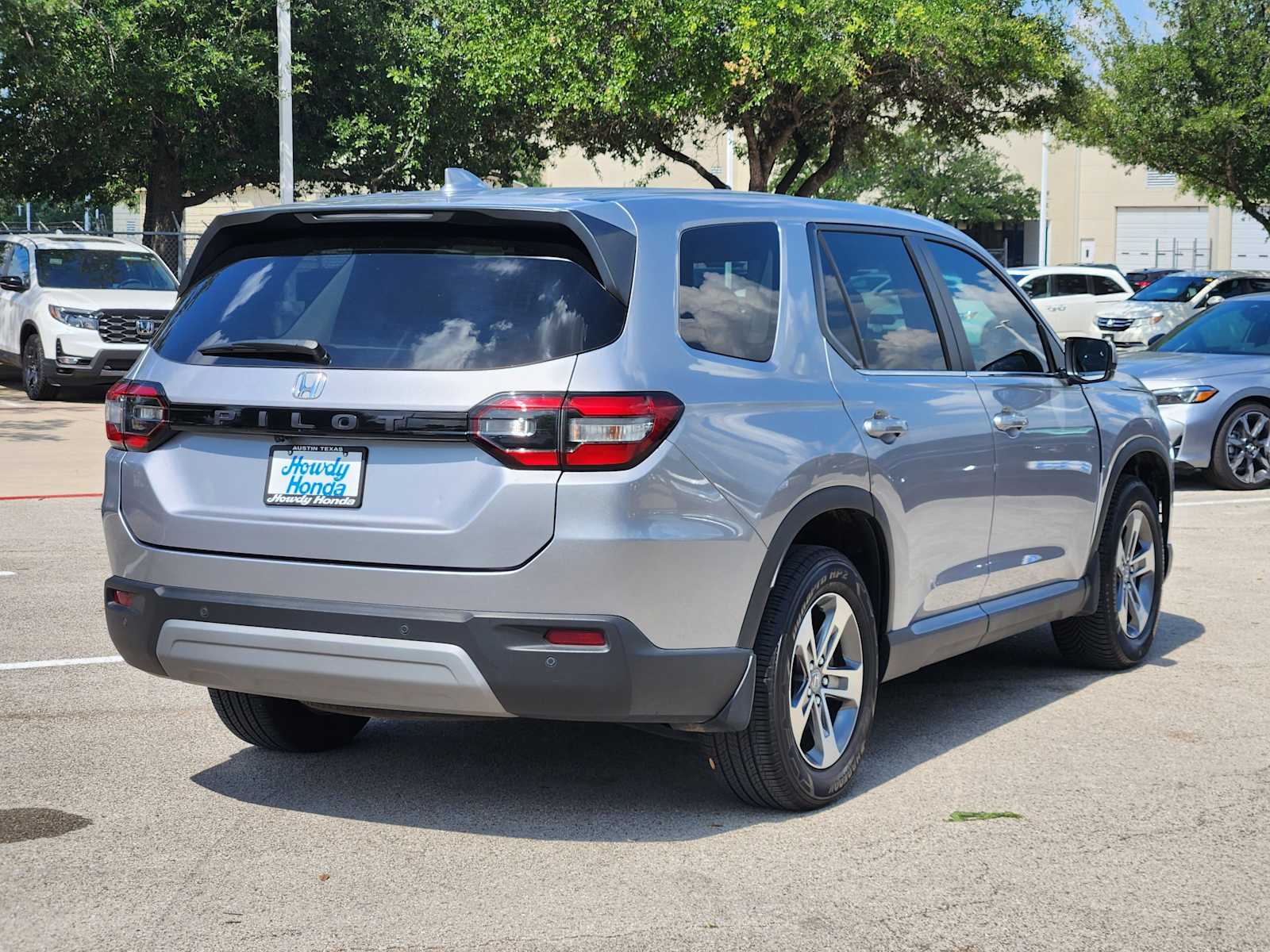 Thumbnail: 2023 Honda Pilot - 5
