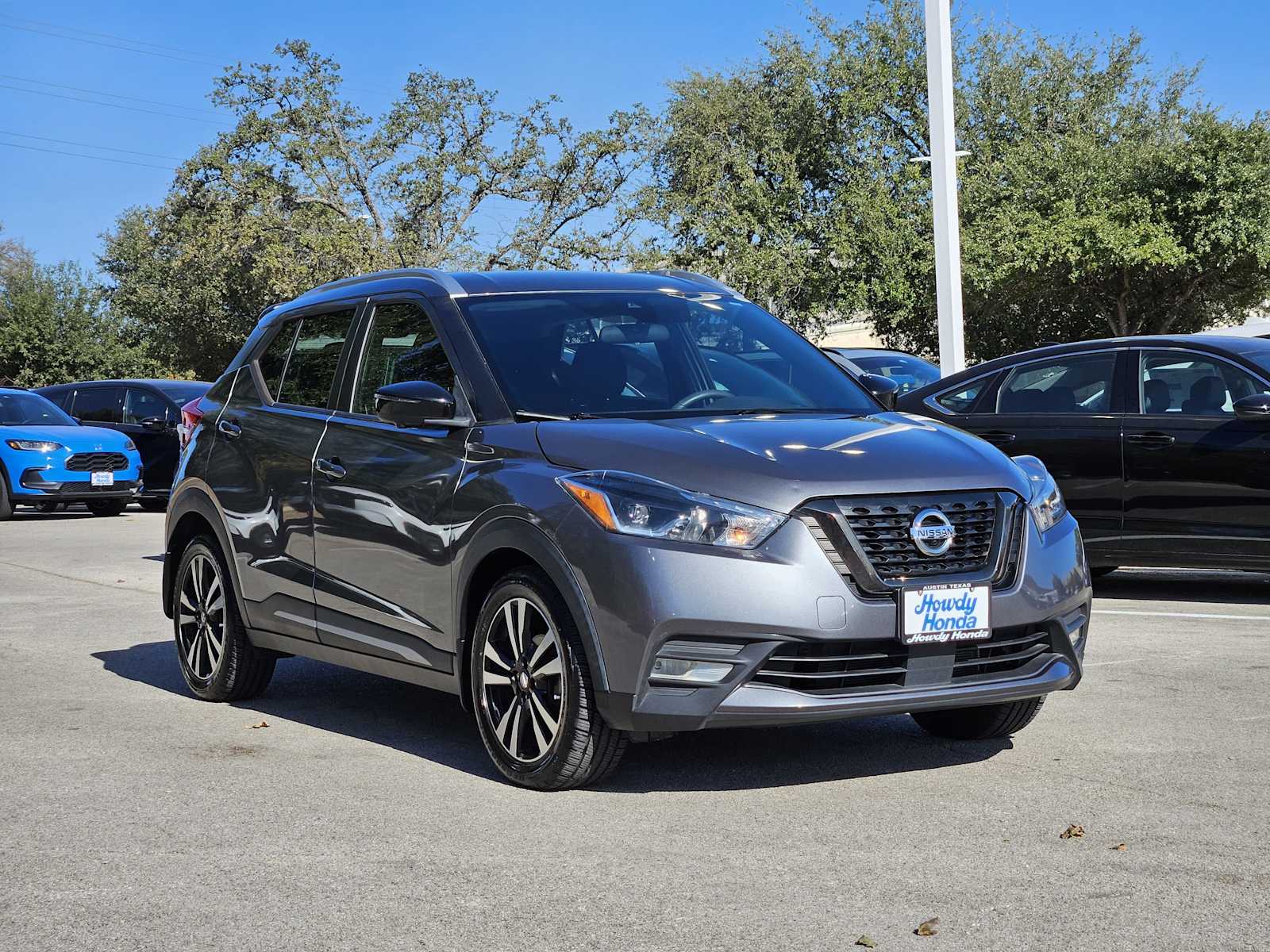 Thumbnail: 2020 Nissan Kicks - 3