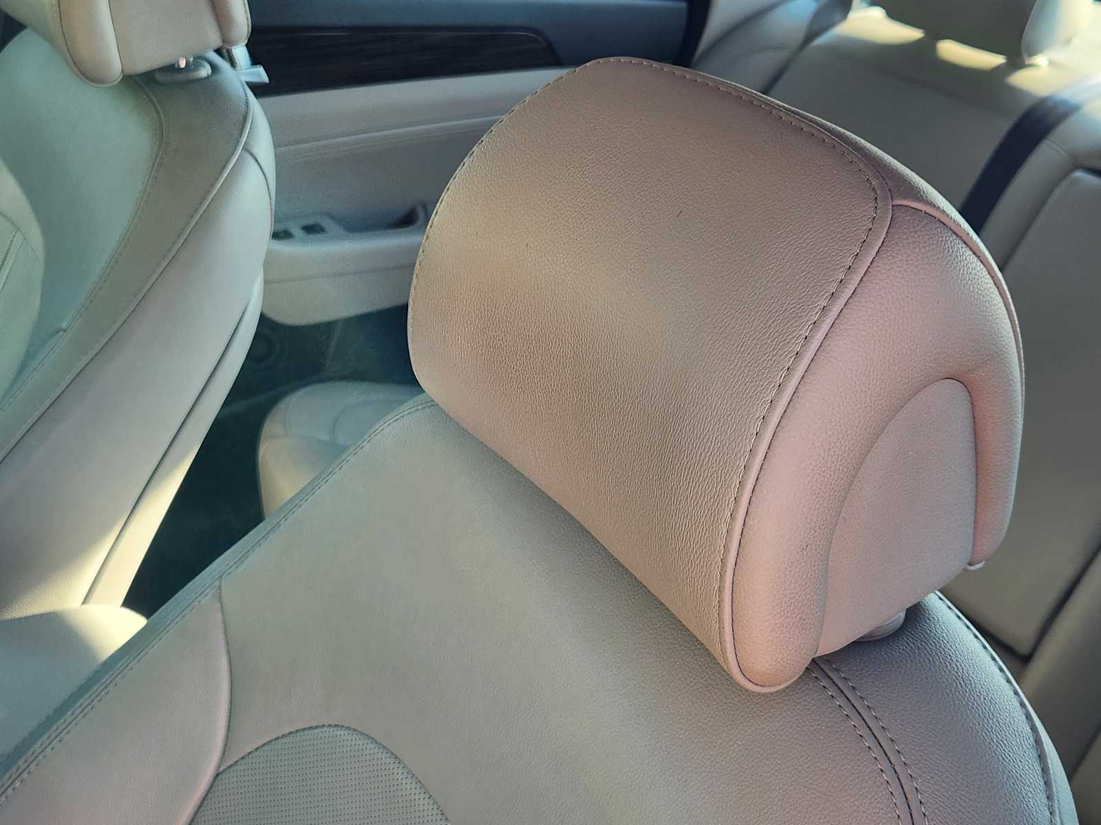 Thumbnail: 2015 Hyundai Sonata - 15