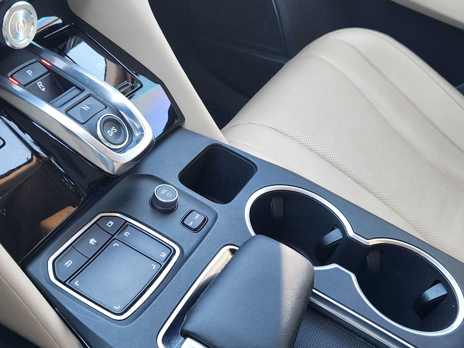 Thumbnail: 2022 Acura MDX - 19