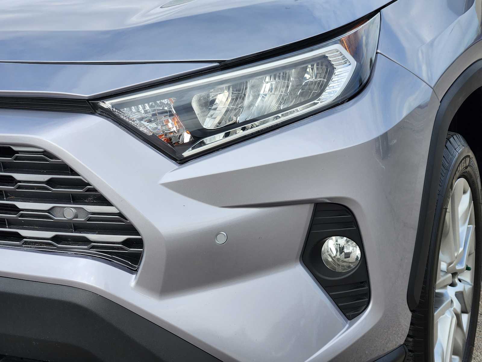 Thumbnail: 2019 Toyota RAV4 - 7