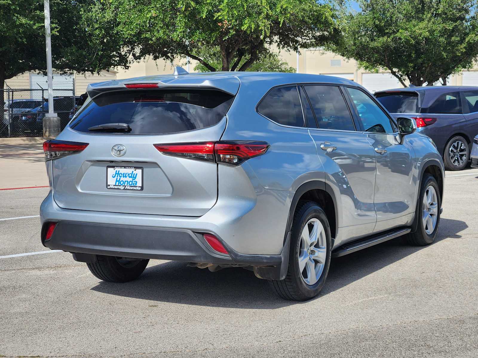 Thumbnail: 2021 Toyota Highlander - 5