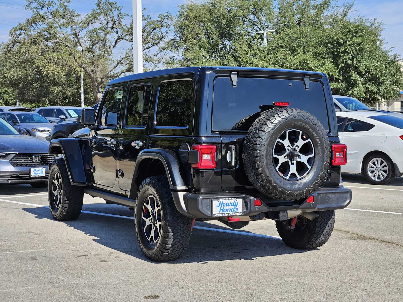 Thumbnail: 2021 Jeep Wrangler - 6