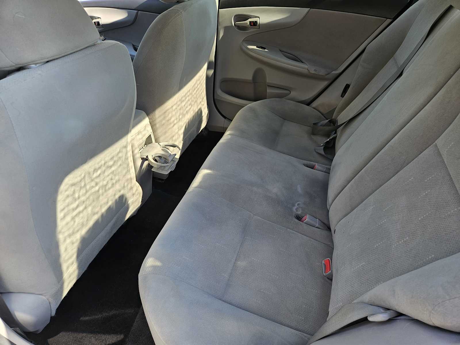 Thumbnail: 2013 Toyota Corolla - 27