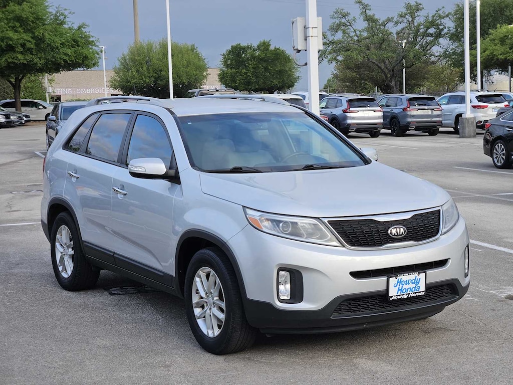 Used 2015 Kia Sorento LX SUV