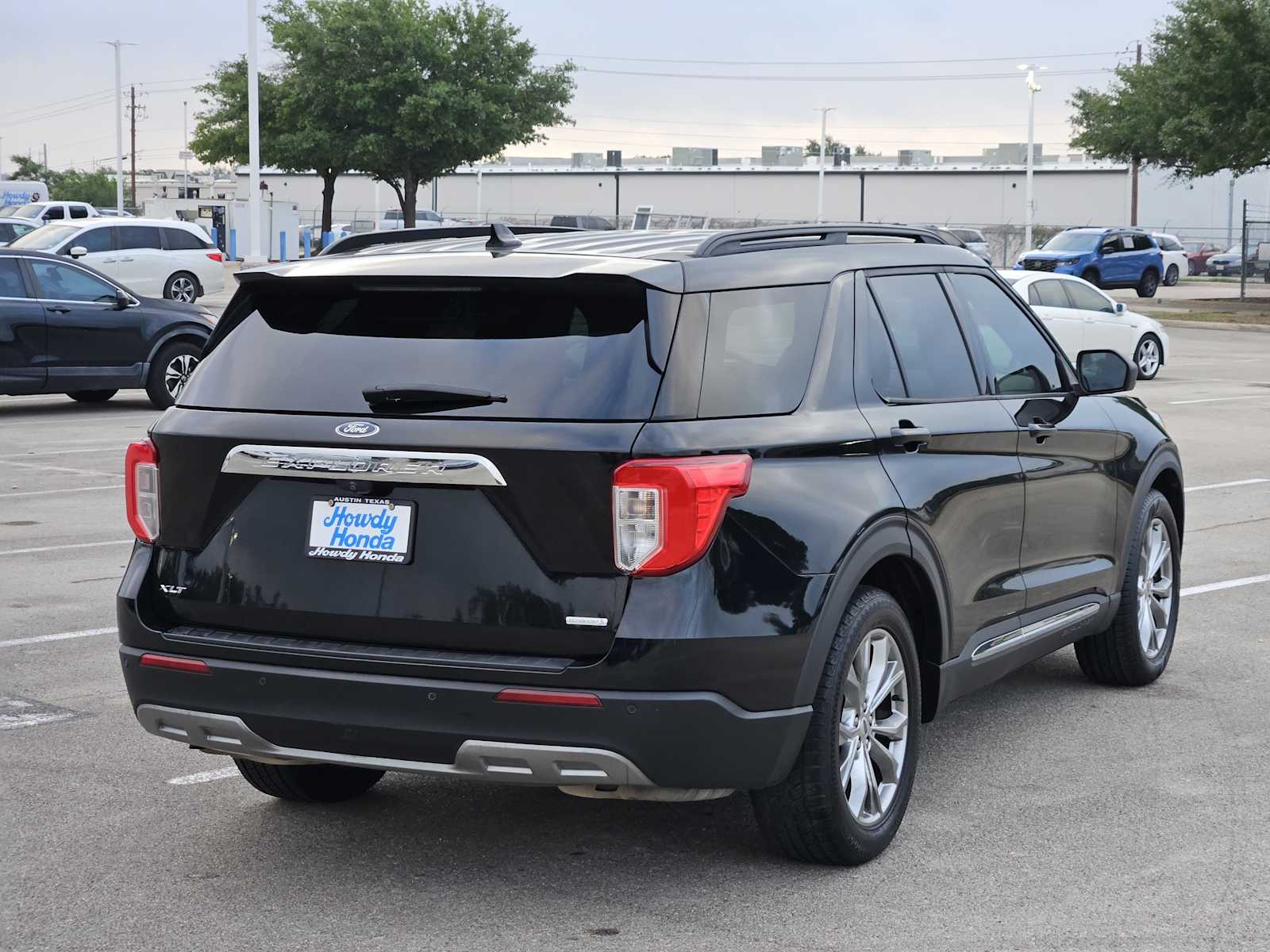 Thumbnail: 2020 Ford Explorer - 6
