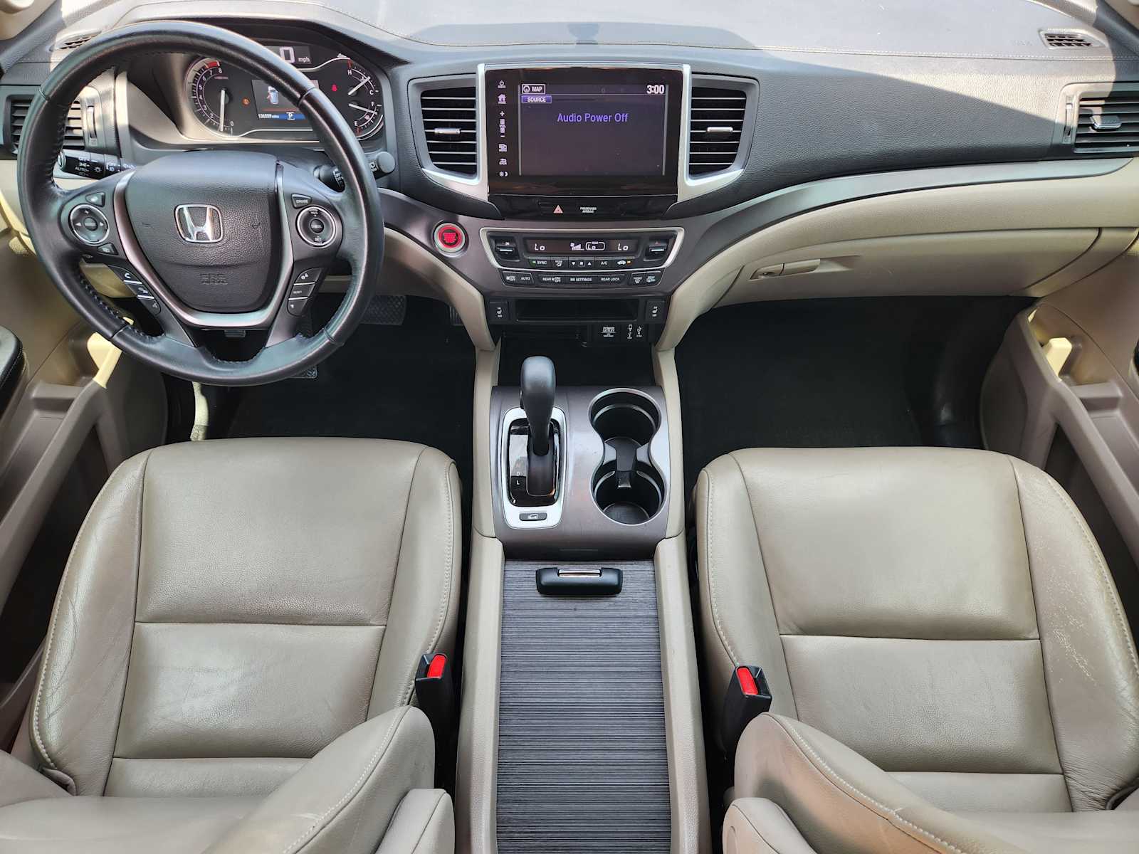 Thumbnail: 2017 Honda Pilot - 25
