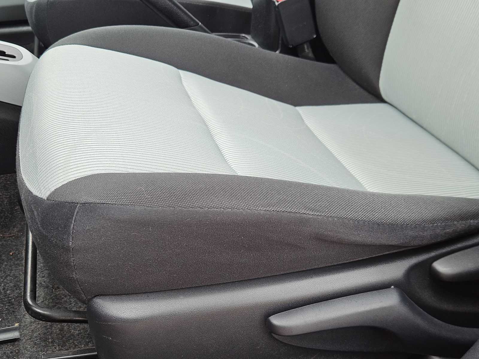 Thumbnail: 2012 Toyota Prius c - 23