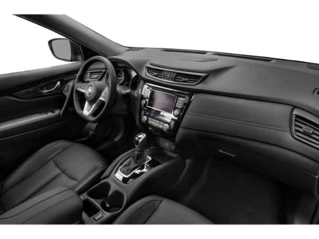 Thumbnail: 2020 Nissan Rogue Sport - 17