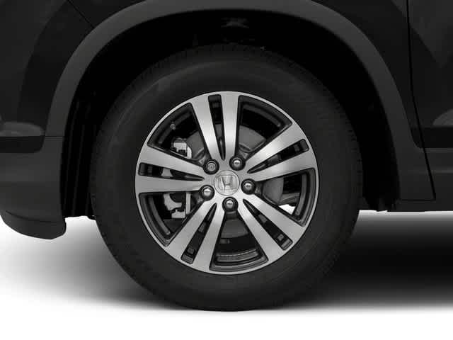 Thumbnail: 2017 Honda Pilot - 11