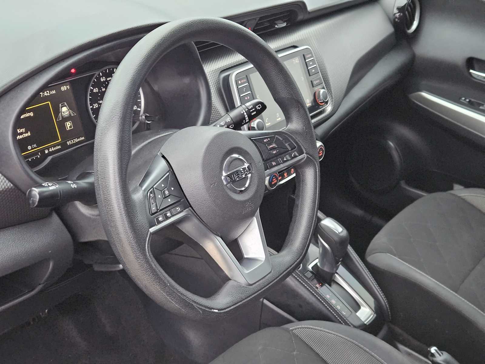 Thumbnail: 2020 Nissan Kicks - 2