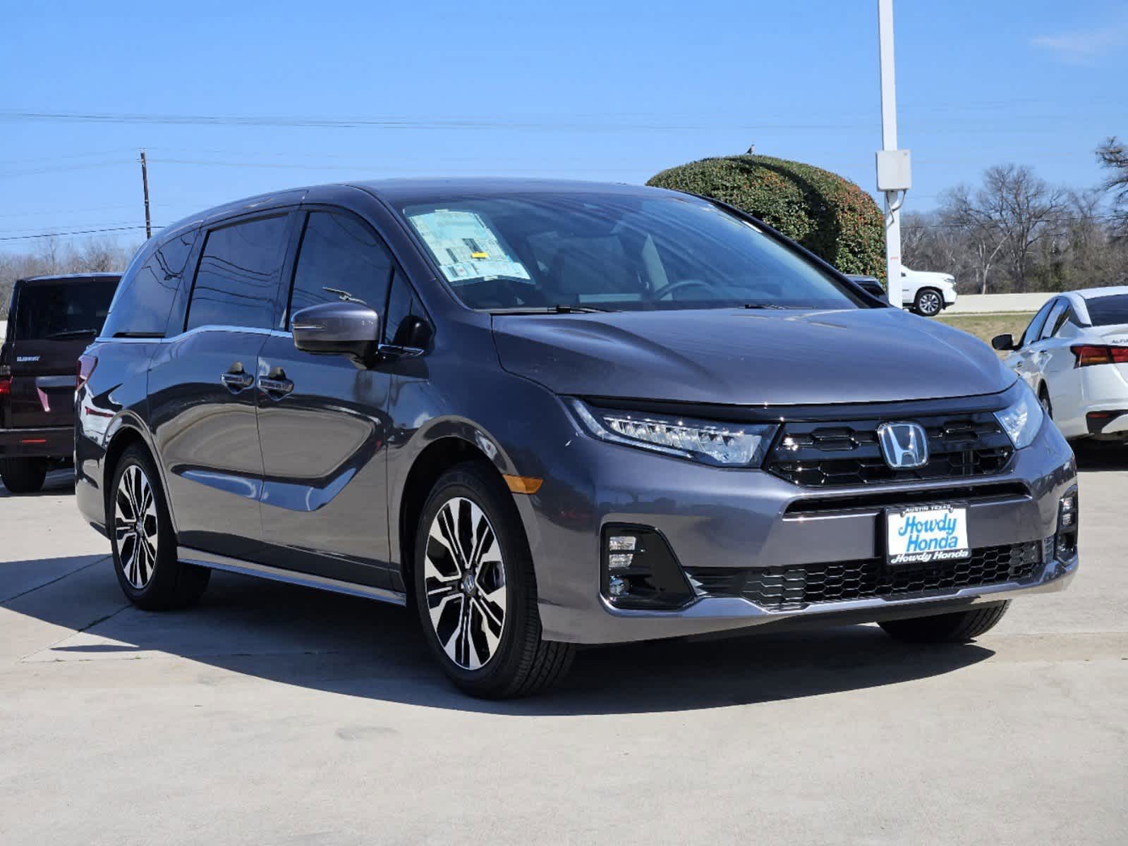 2026 Honda Odyssey Elite photo 3