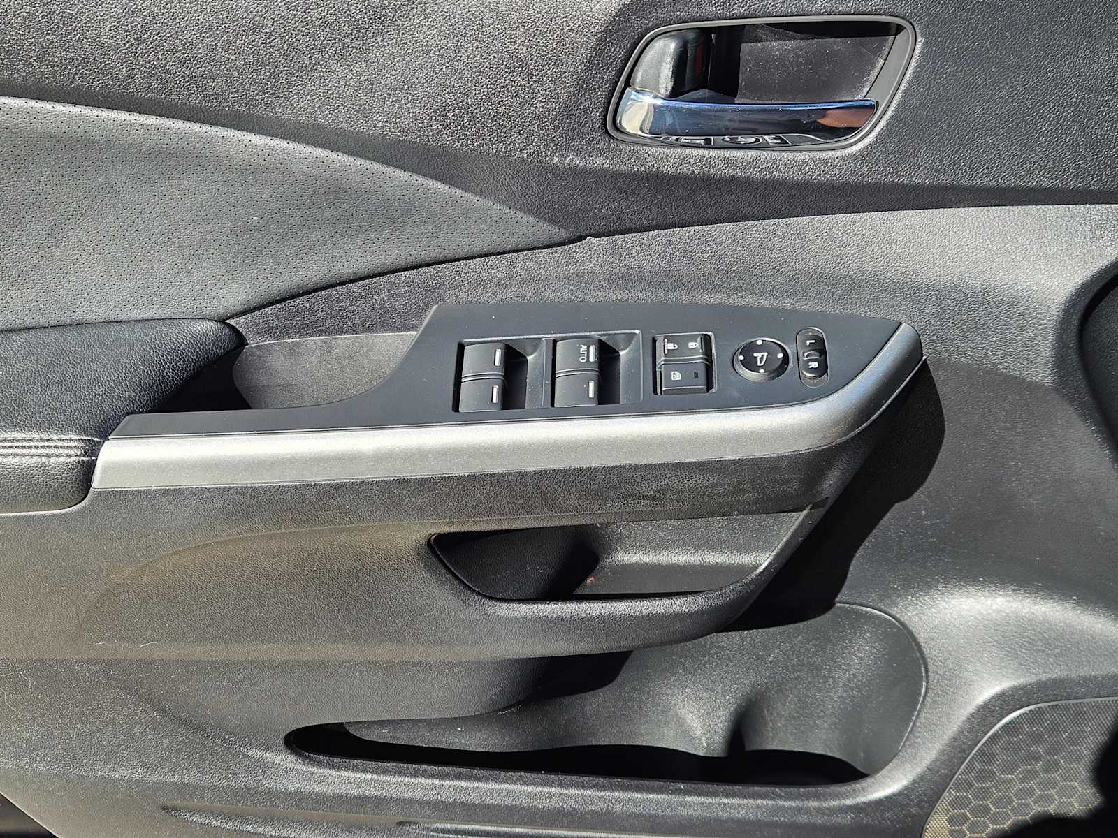 Thumbnail: 2015 Honda CR-V - 22