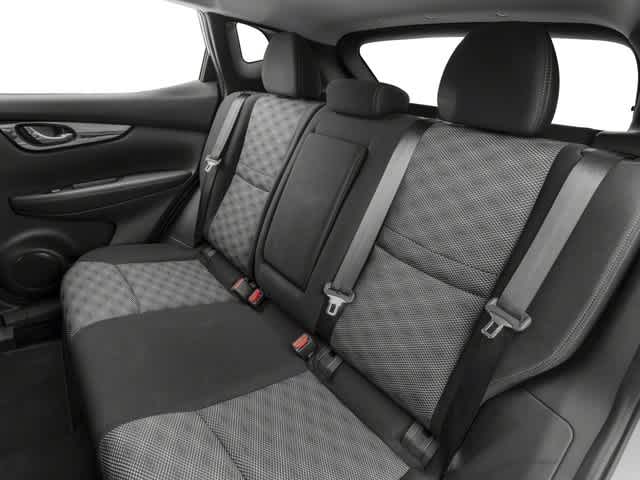 Thumbnail: 2018 Nissan Rogue Sport - 16