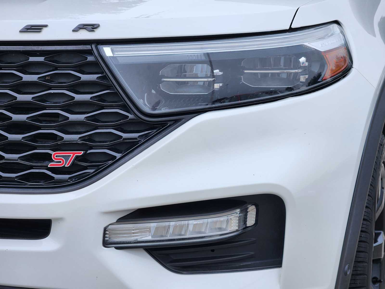 Thumbnail: 2021 Ford Explorer - 7