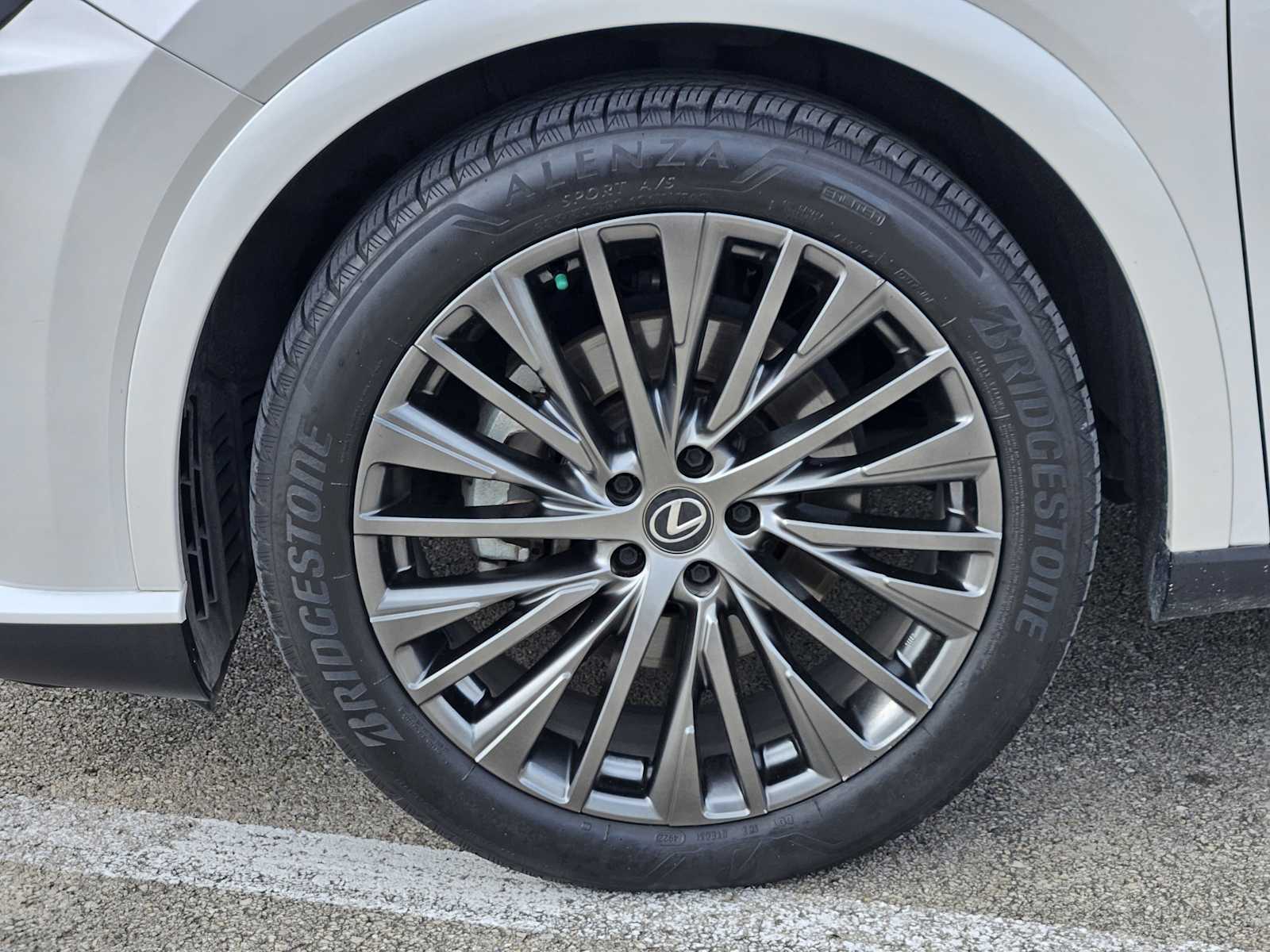 Thumbnail: 2023 Lexus RX - 9