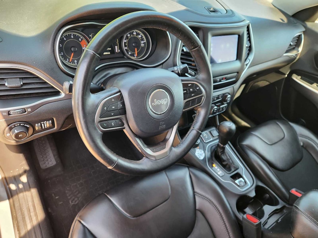 Used 2019 Jeep Cherokee Latitude Plus SUV