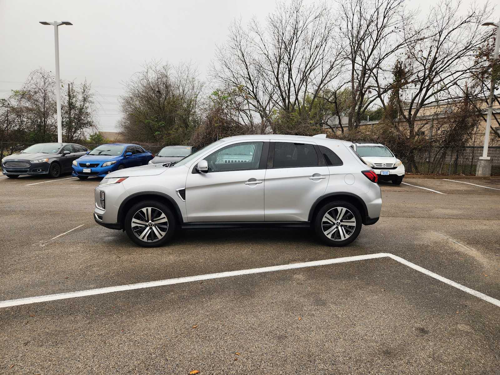 Thumbnail: 2022 Mitsubishi Outlander Sport - 4