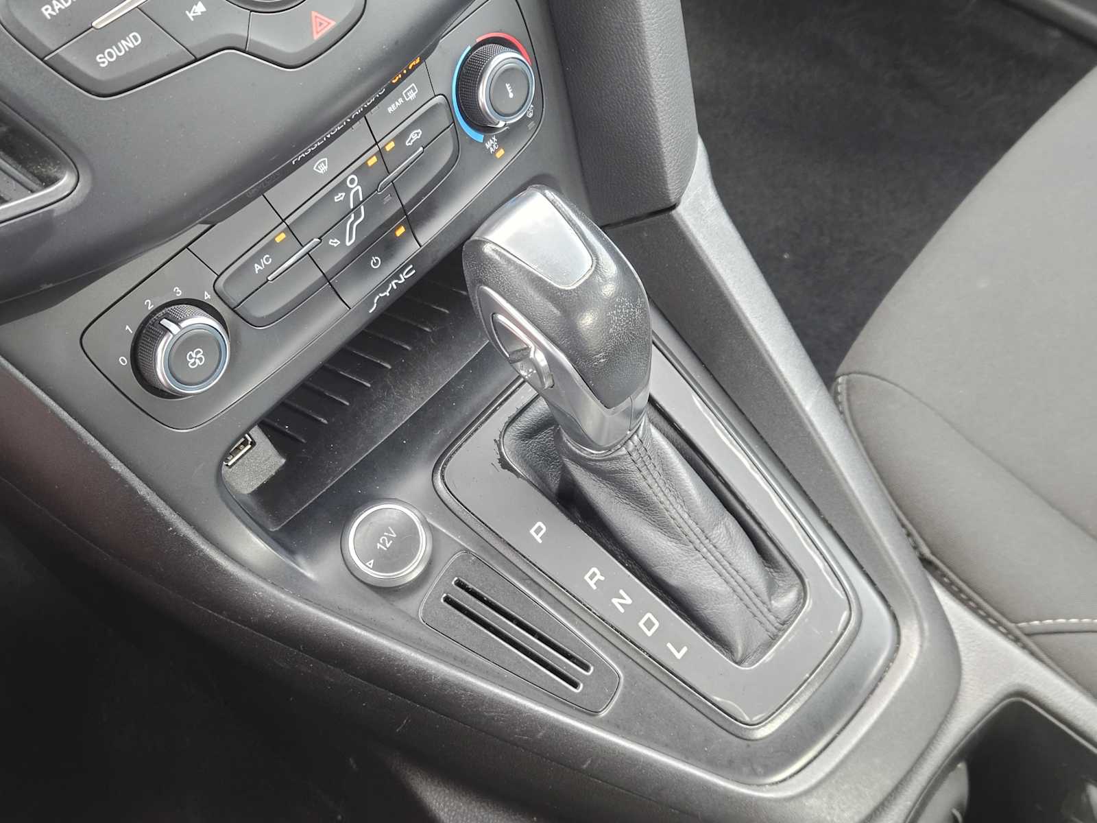 Thumbnail: 2016 Ford Focus - 20