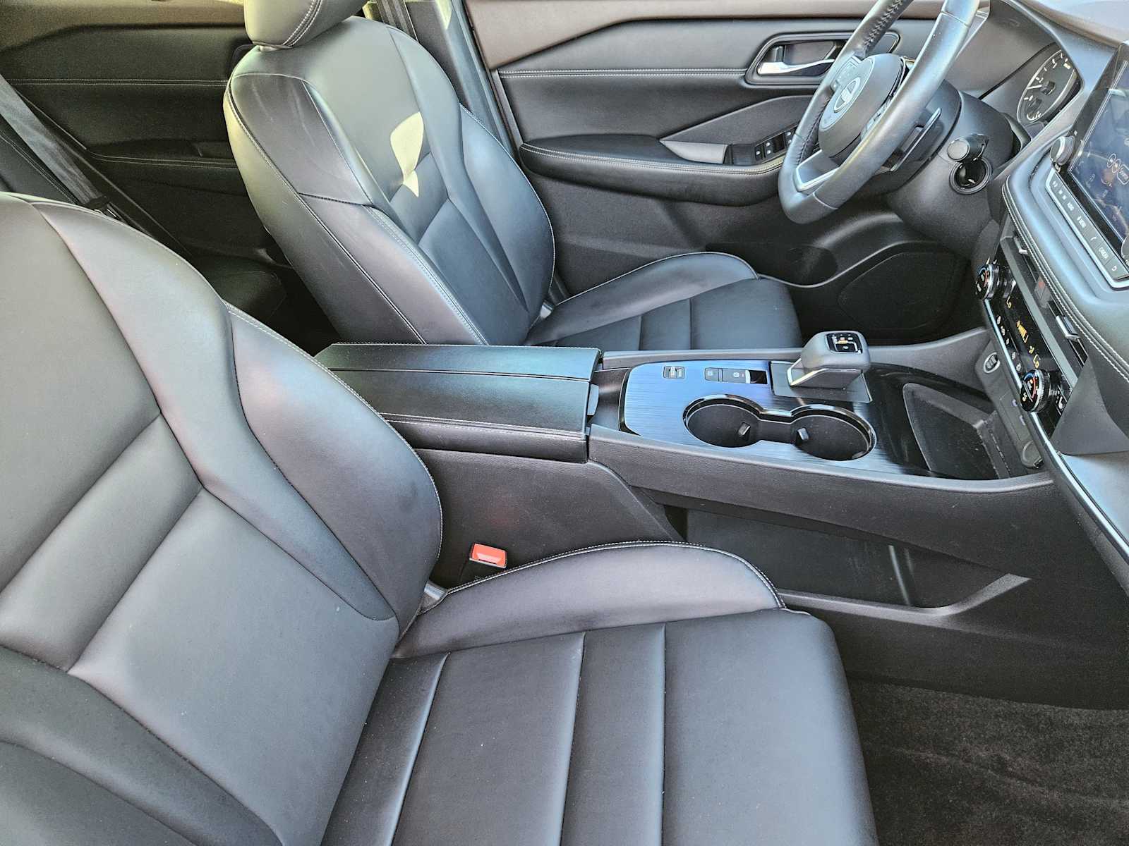 Thumbnail: 2023 Nissan Rogue - 14