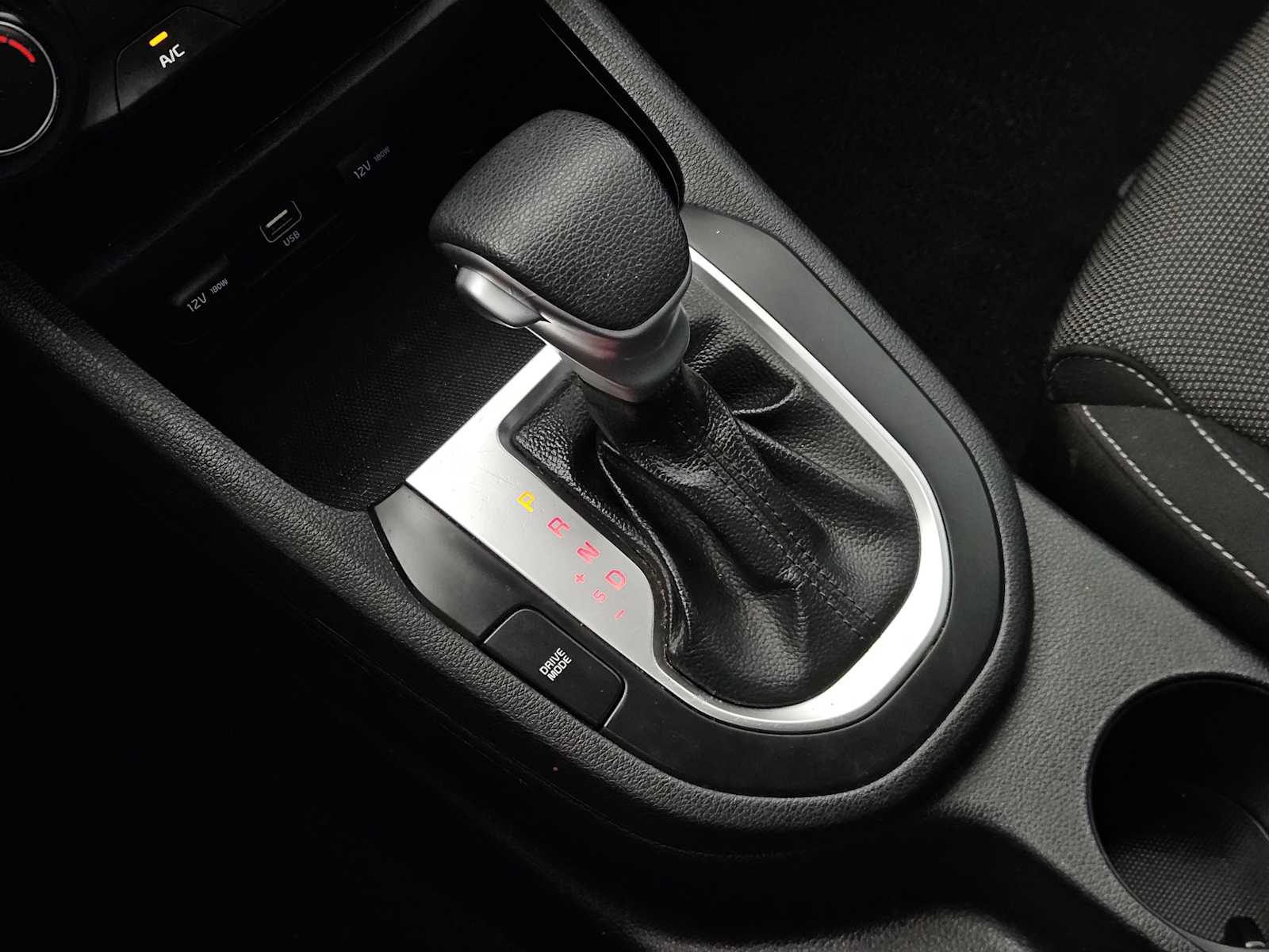 Thumbnail: 2023 Kia Forte - 20