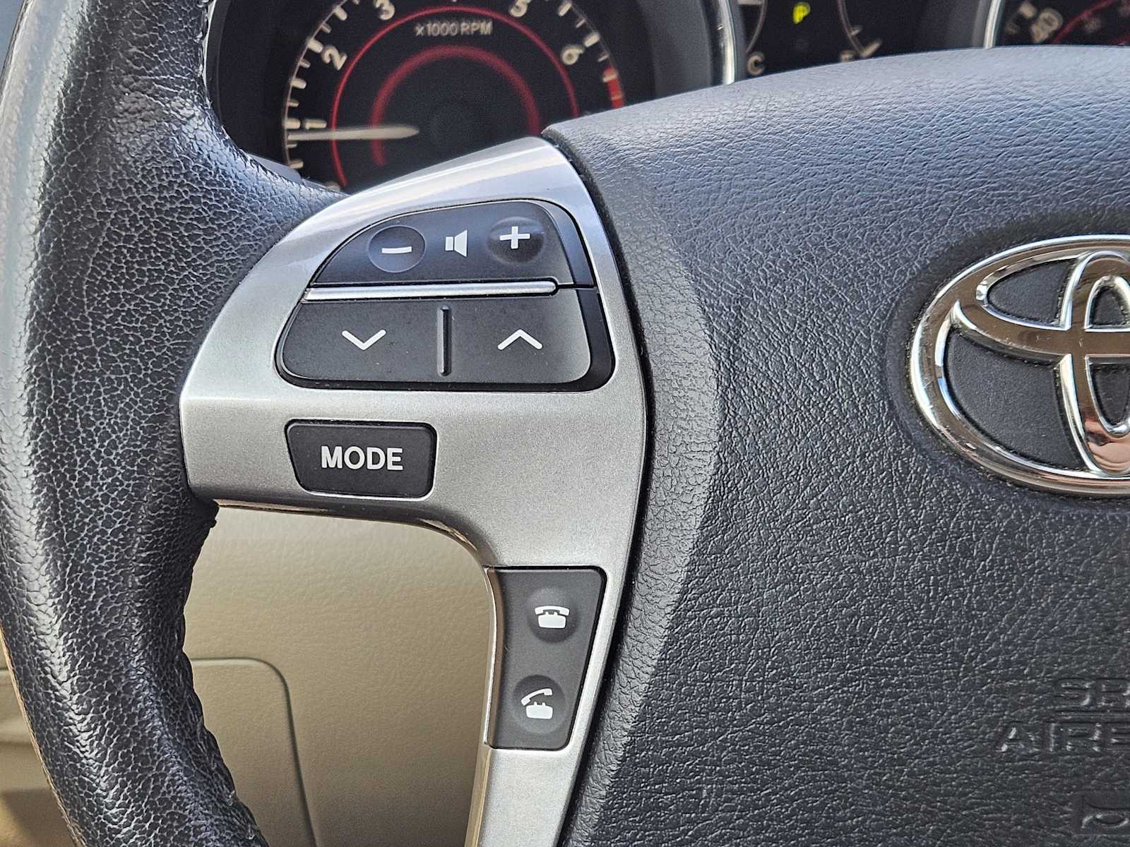 Thumbnail: 2013 Toyota Highlander - 27